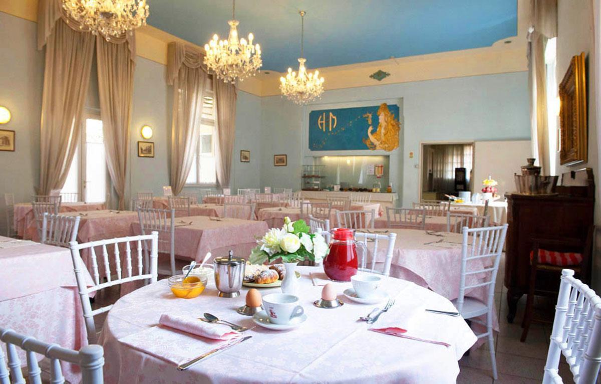 Hotel Marchionni Dal 1923 Виареджо Екстериор снимка