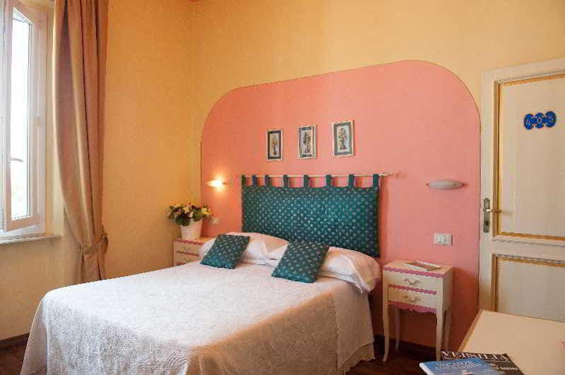 Hotel Marchionni Dal 1923 Виареджо Екстериор снимка